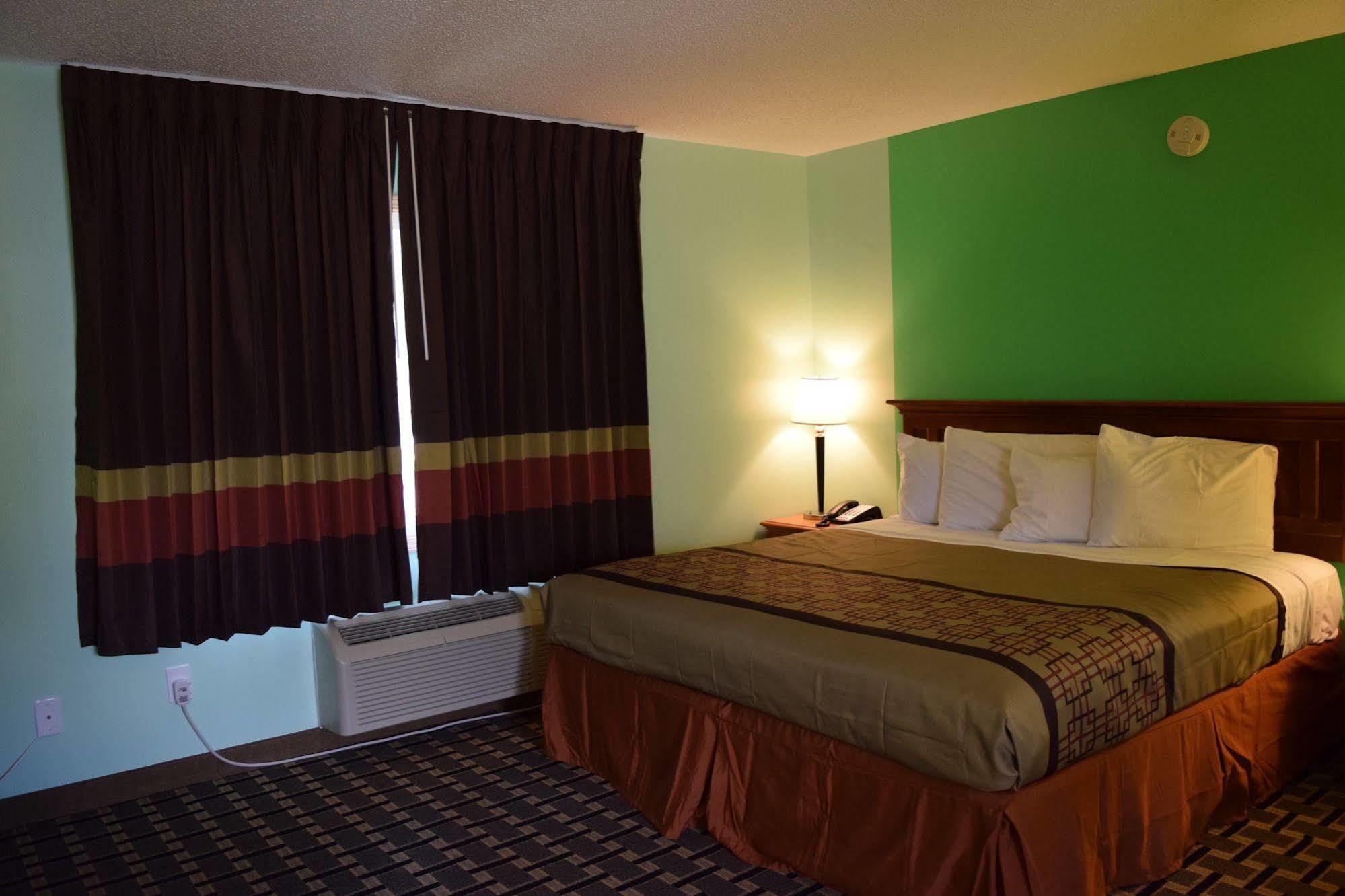 Snelling Motor Inn Mendota Exterior photo
